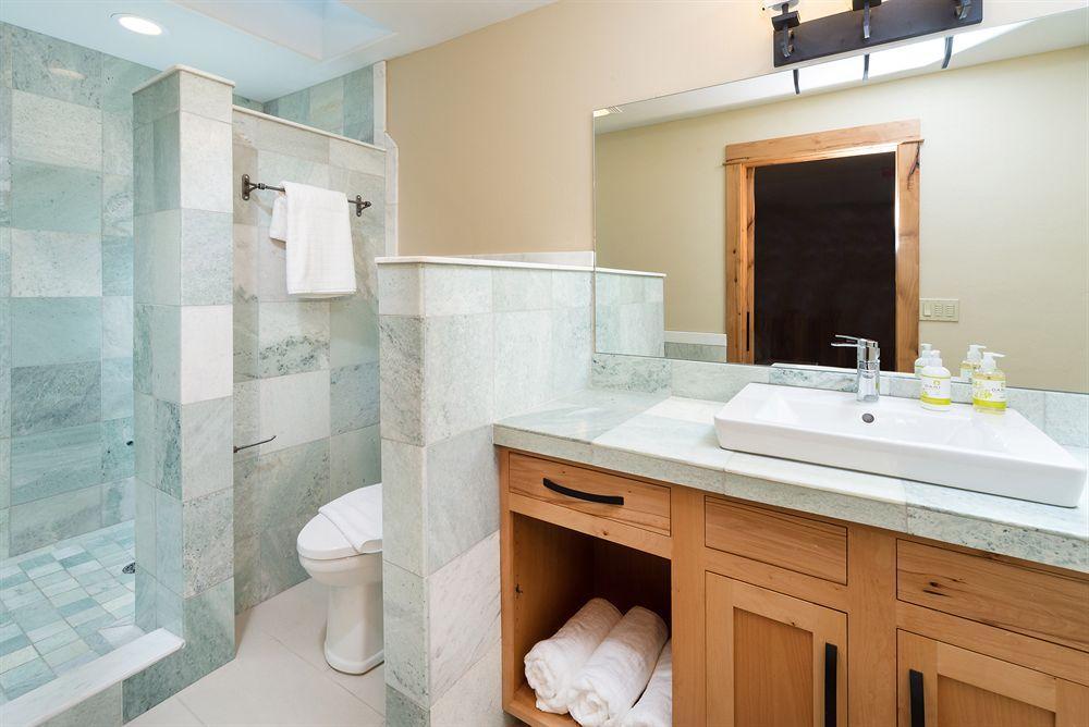 Wall Street Suites Бенд Экстерьер фото