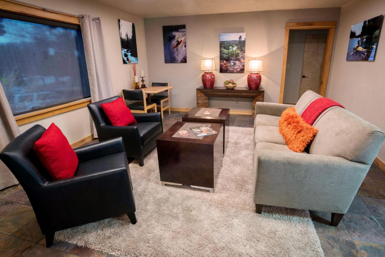 Wall Street Suites Бенд Экстерьер фото